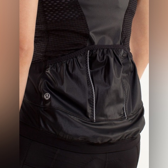 NWOT Lululemon Paceline Jersey in Black - Picture 6 of 10
